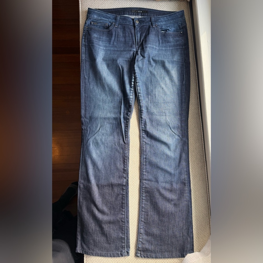 Joe’s Jeans Starlet Bootcut. Size 31.  Eames wash